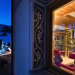Hotel Duc De Rohan 3*